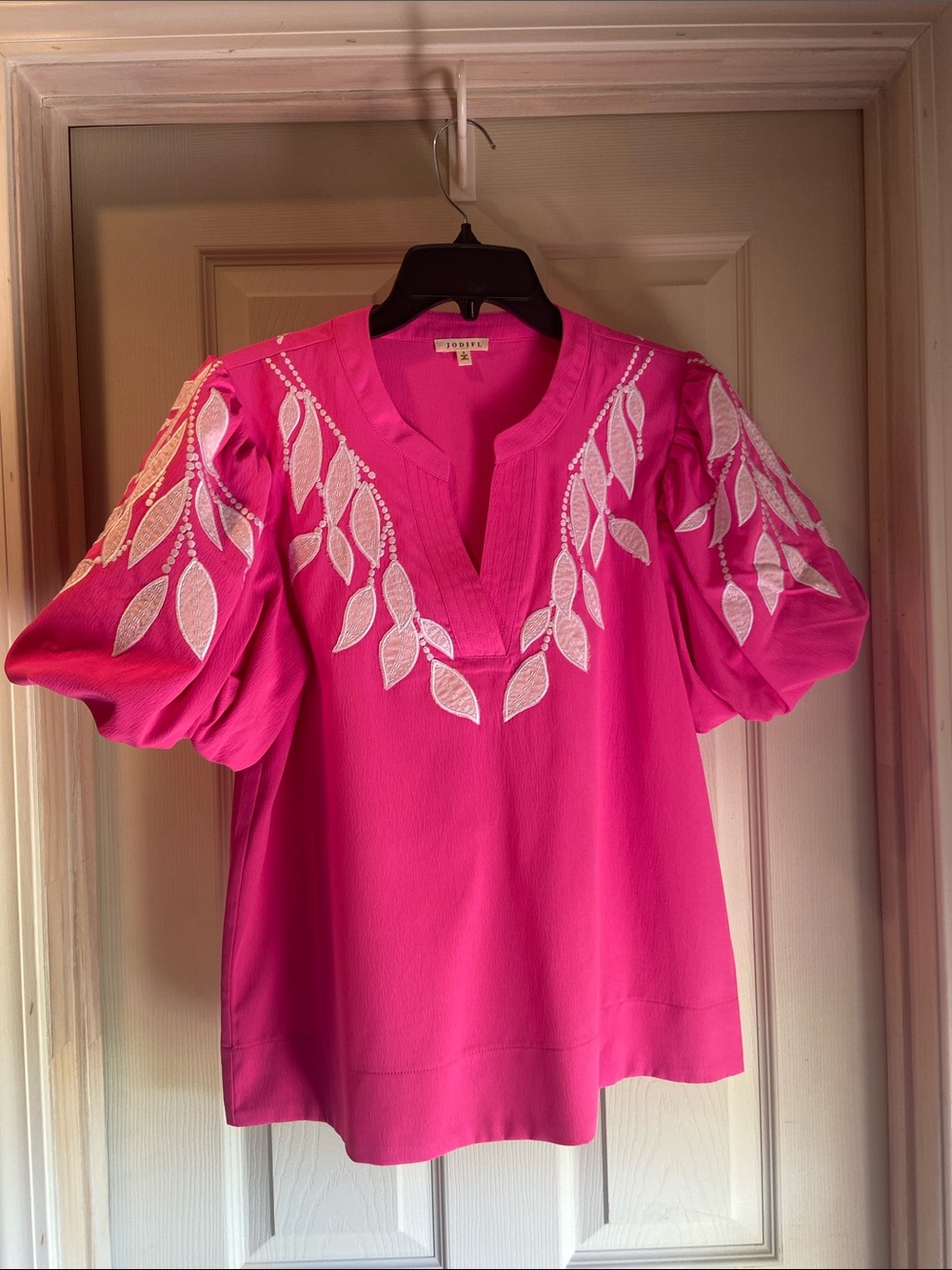 JODIFL Hot Pink Embroidered Puff-Sleeve Blouse